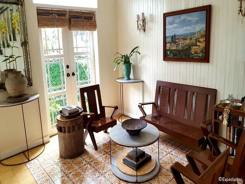 Charming La Casita Mercedes, 5Br And 5Tb For Family And Friends Staycation Bed & Breakfast