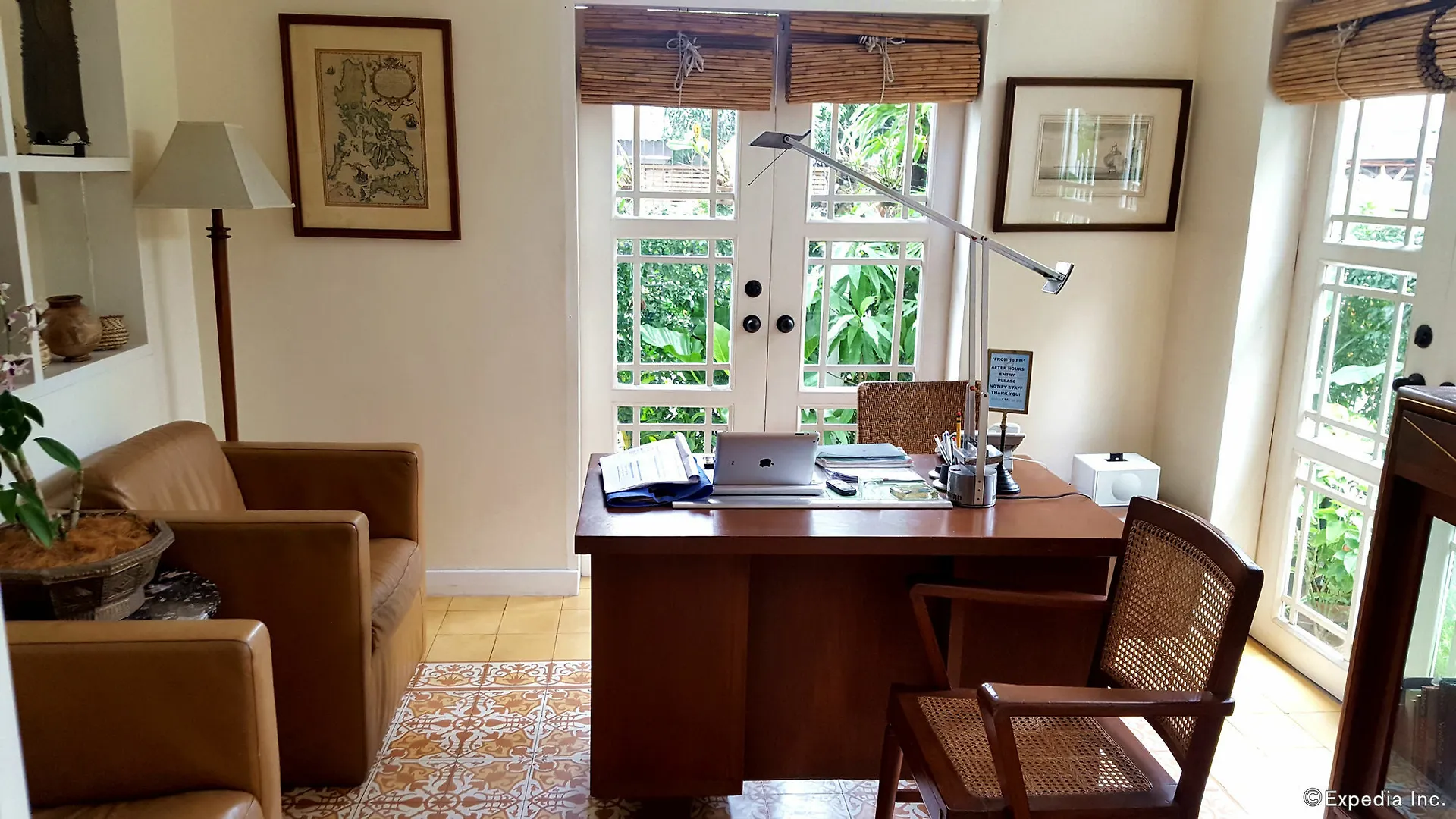 Bed & Breakfast Charming La Casita Mercedes, 5Br And 5Tb For Family And Friends Staycation
