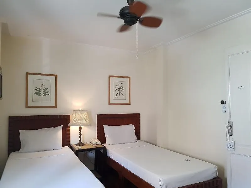 Charming La Casita Mercedes, 5Br And 5Tb For Family And Friends Staycation Philippines